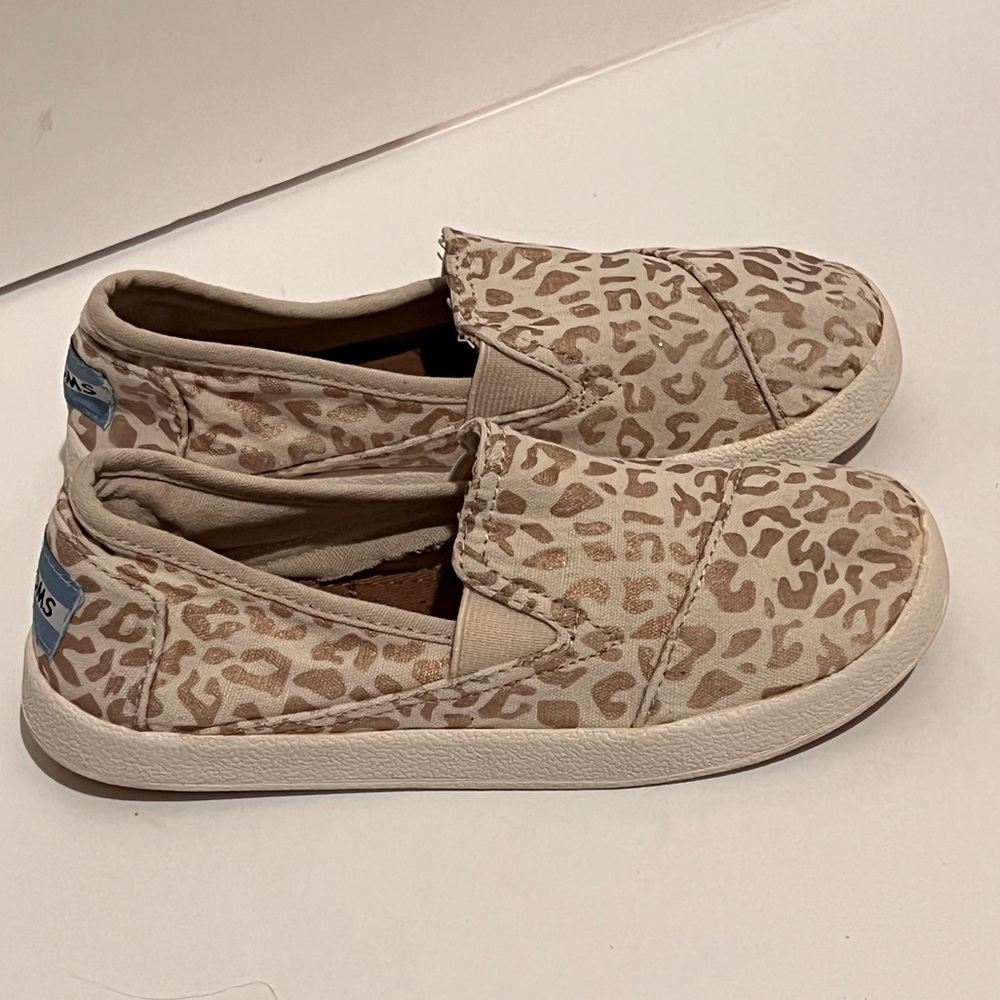 Tom’s metallic leopard
